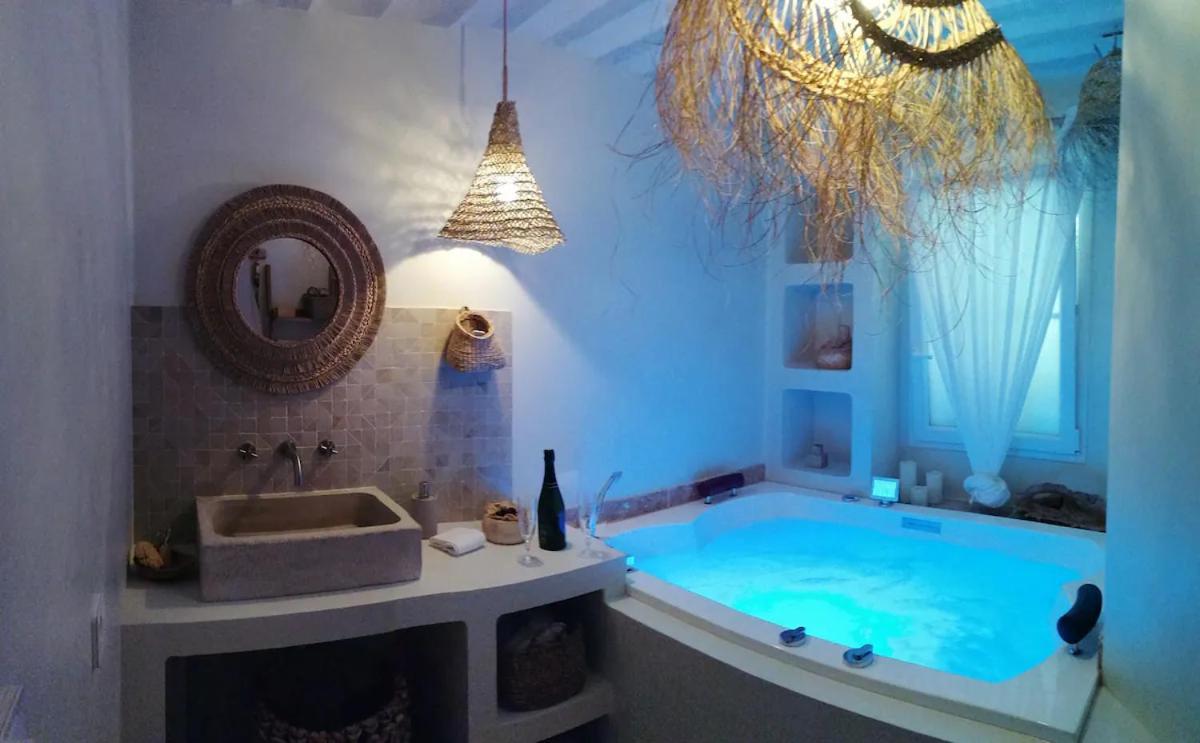 L'Autre Perle, Balneo En Supplement, Le Clos Des Perles トゥルトゥール エクステリア 写真
